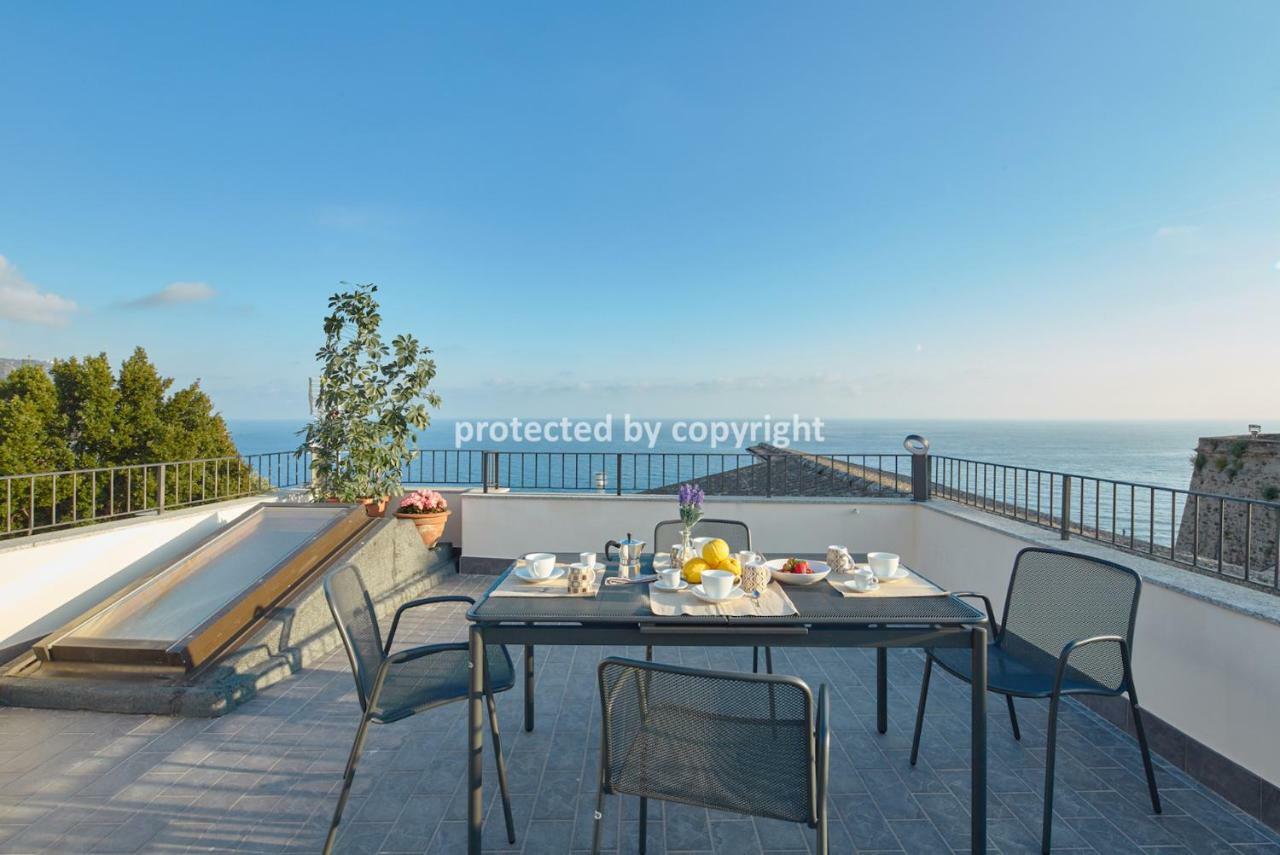 Luxury Penthouse Sea View Villa กอร์นิญา ภายนอก รูปภาพ
